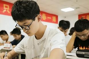 杨毅：詹姆斯就是要定了这场球 第一届季中赛 拿了就名垂青史